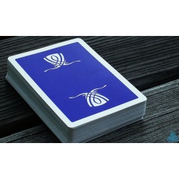 Bee Wynn casino poker deck