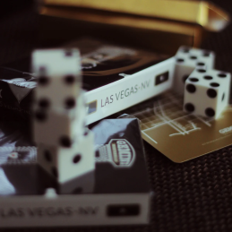 Gemini Black Casino playing...